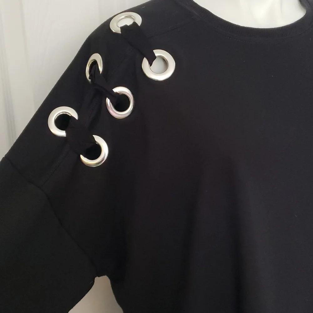 Kim & Cami Black Eyelet Detail Top - Picture 5 of 10